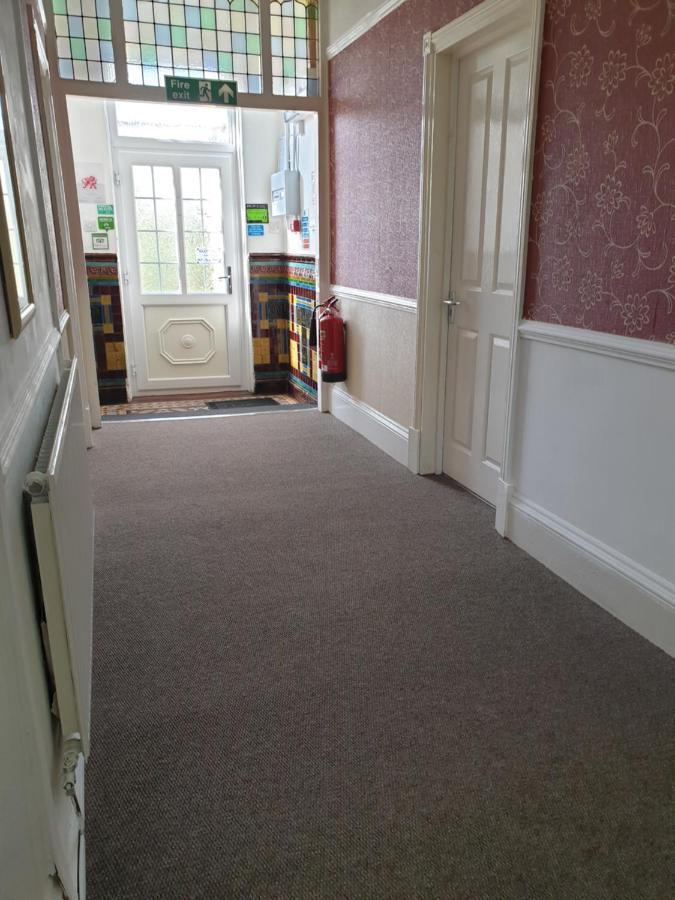 Ty Castell Guest House 케어필리 외부 사진