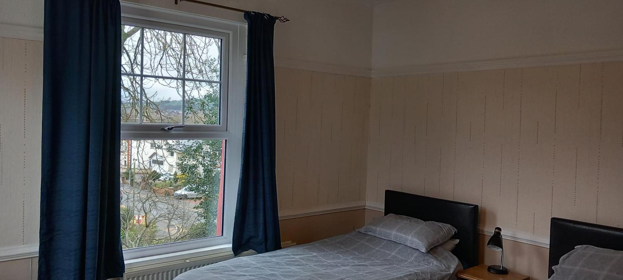 Ty Castell Guest House 케어필리 외부 사진
